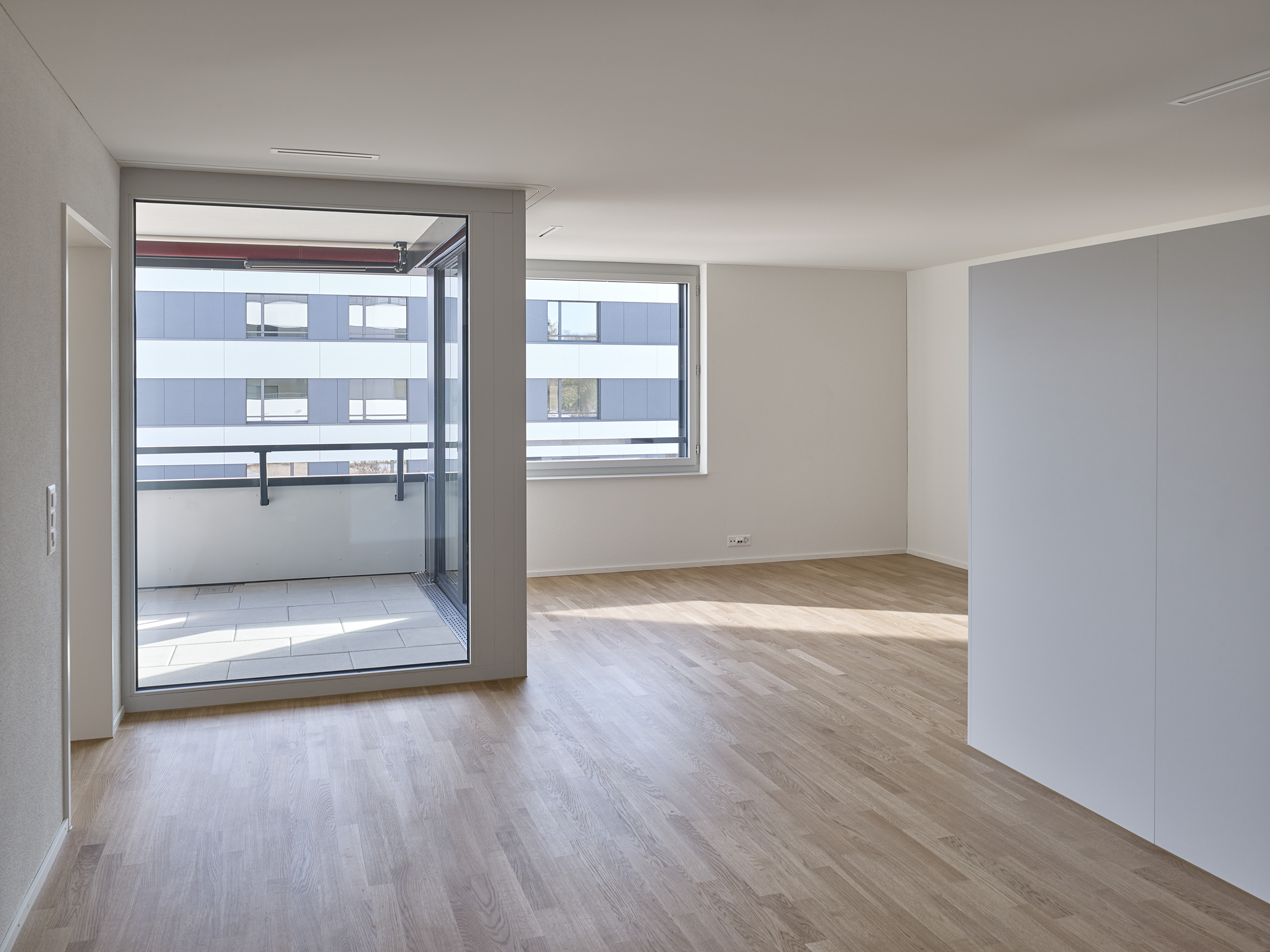 E18686 Alpa 080287 SCREEN